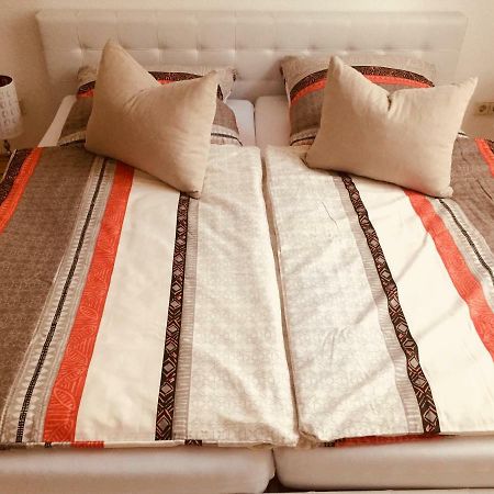 Ferienwohnung Am Schmidtstedter Knoten Erfurt Luaran gambar