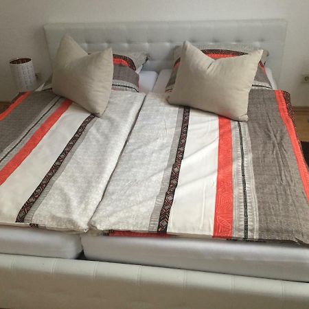 Ferienwohnung Am Schmidtstedter Knoten Erfurt Luaran gambar